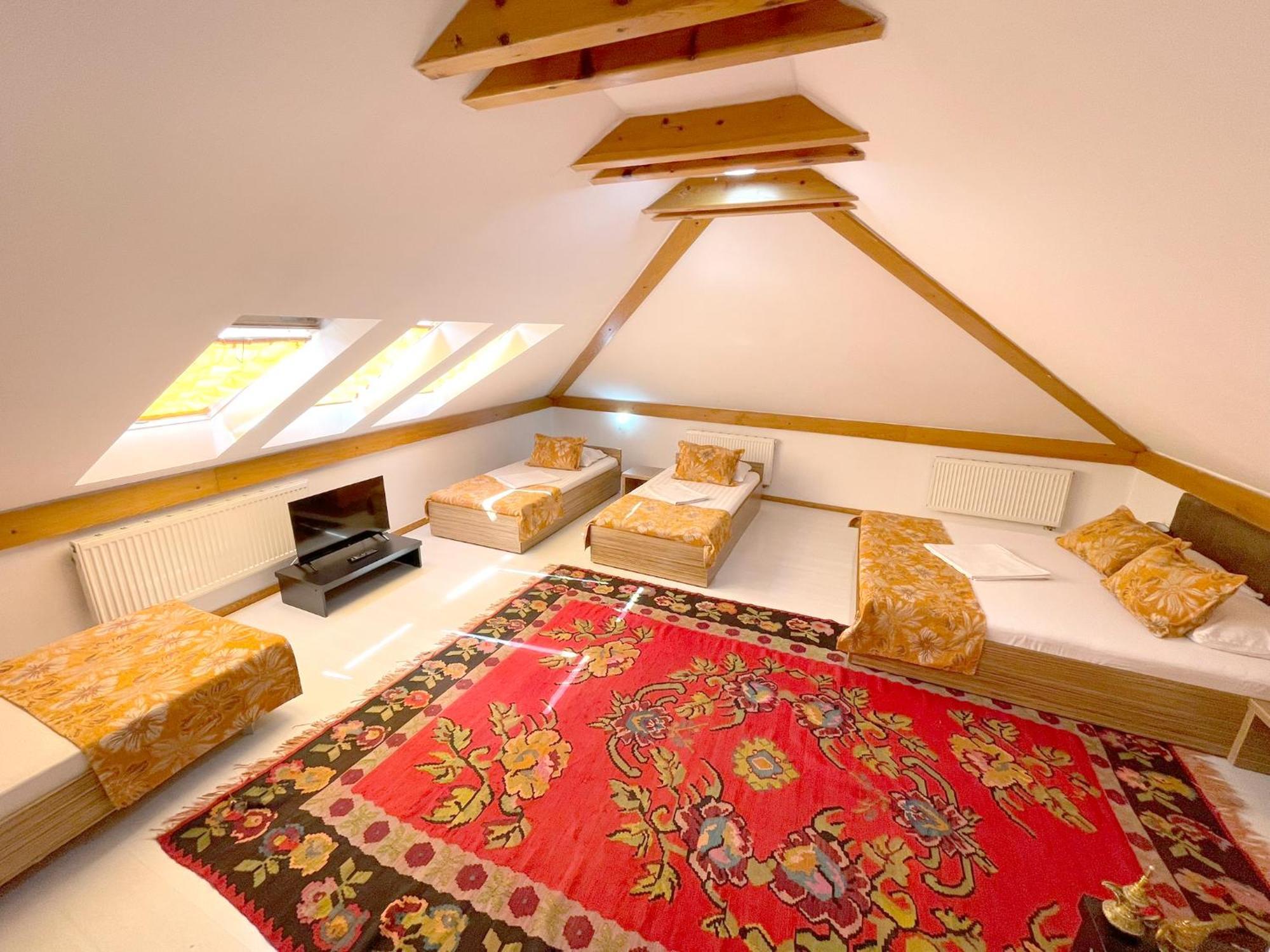 Hotel Kovaci *
